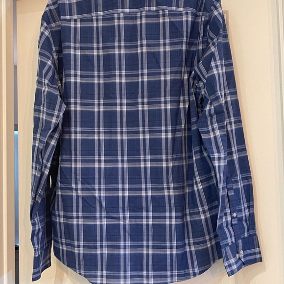 ⭐️Apt. 9 Men’s button down long sleeve dress shirt
⭐️ items - 5 for $20 - Picture 2 of 6